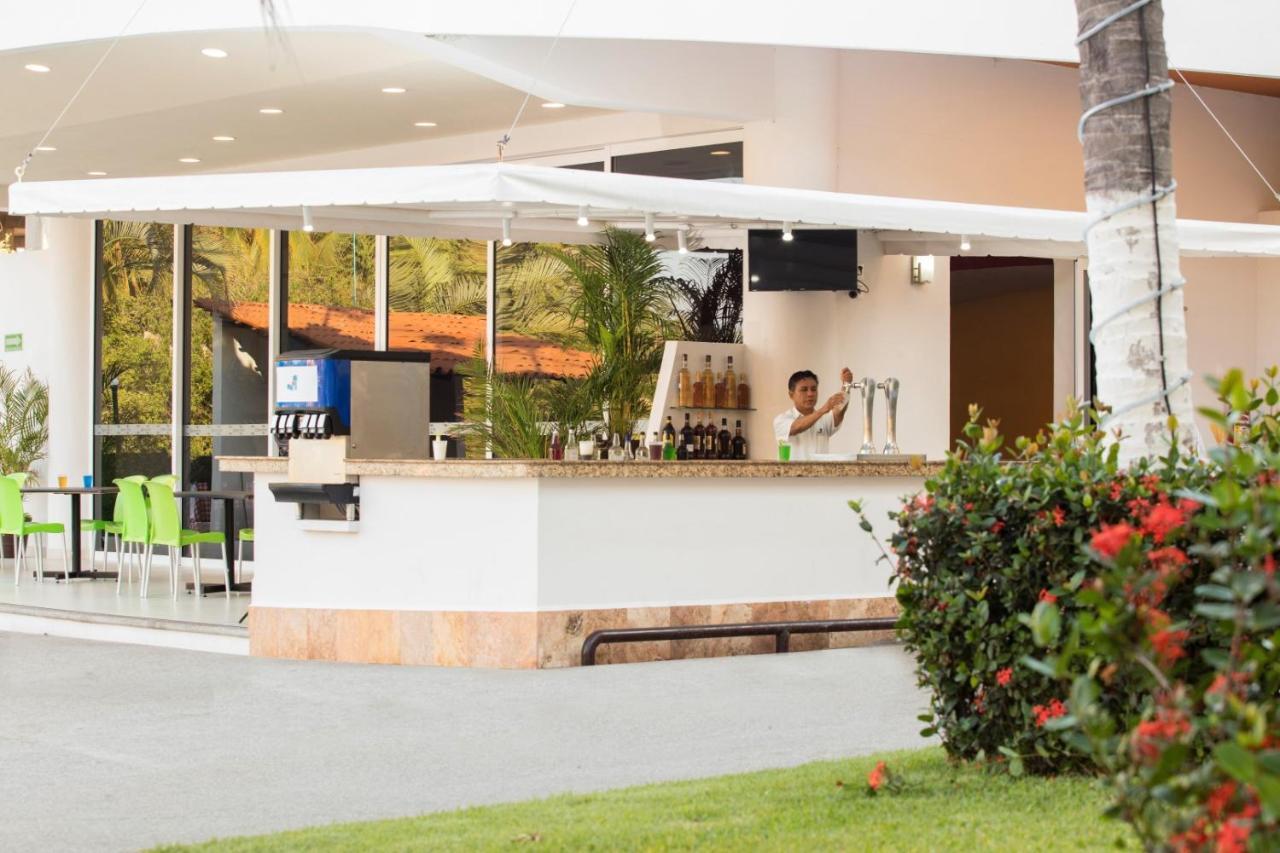 Costa Club Punta Arena - Desayuno Buffet Incluido Hotel Puerto Vallarta Eksteriør billede